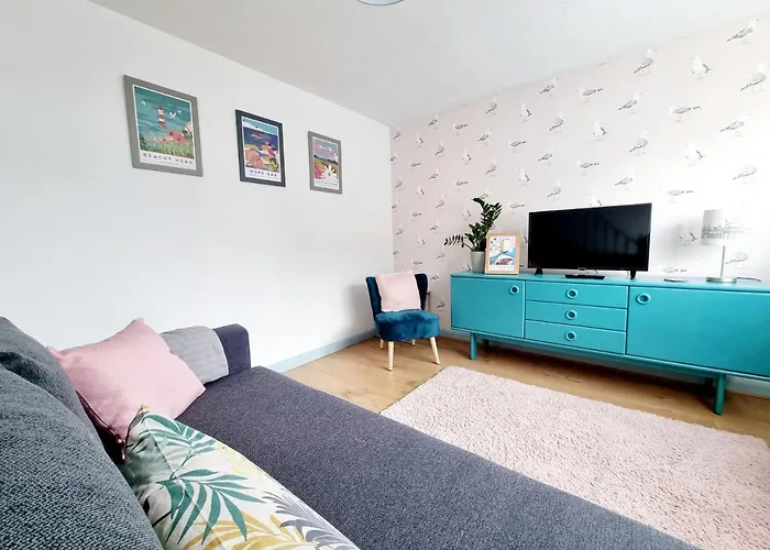 Visit Seaford Apartment - 4 Bedrooms